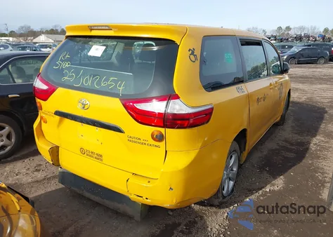 2016 Toyota Sienna L 7 Passenger z USA, uszkodzony, nr VIN 5TDZK3DC5GS761153